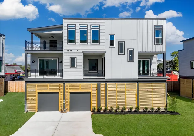 Photo 1 of Single family home for sale at 4404 Anthony Ct Ln, Seabrook, TX 77586 | MLS# 37100541 | Listing updated on 2026-08-30