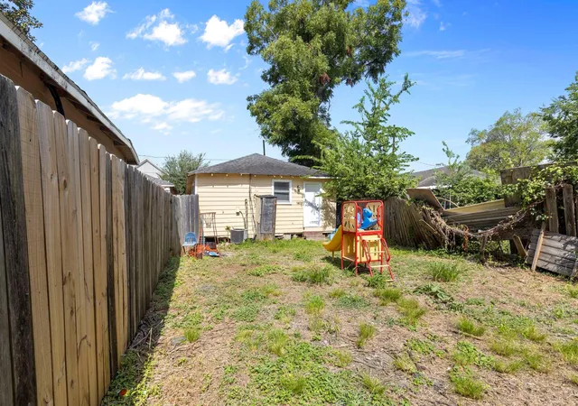 10th image of 3502 Europa St, Houston, TX 77022 | MLS# 44579566