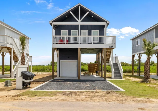 2nd image of 1072 Johnson Rd, Gilchrist, TX 77617 | MLS# 22239914