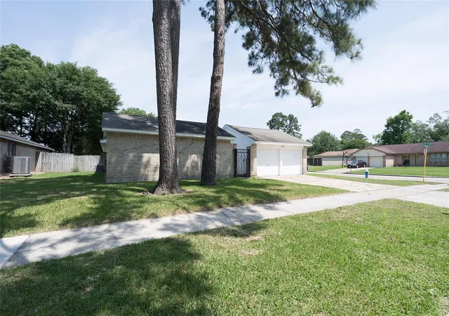 Photo 3 of Single family home for sale at 6023 Knotty Post Ln, Spring, TX 77373 | MLS# 94538122 | Listing updated on 2026-08-24