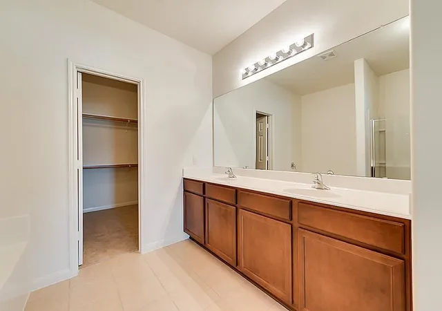 Photo 3 of Single family home for sale at 2023 Heath Ridge Ln, Richmond, TX 77469 | MLS# 20582983 | Listing updated on 2026-09-25