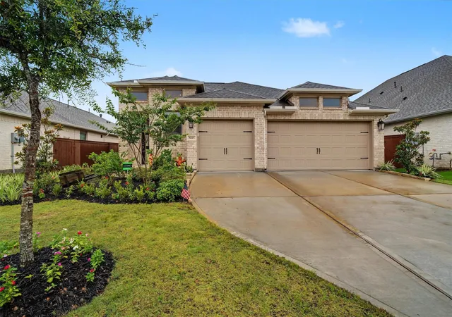 1st image of 5815 Pink Coral Ln, Manvel, TX 77578 | MLS# 15100987