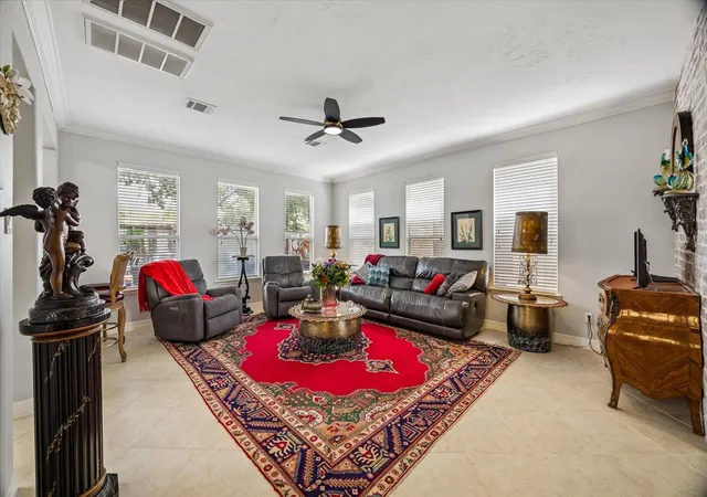 Photo 4 of Townhouse for sale at 7426 Hollister Spring, Houston, TX 77040 | MLS# 7189333 | Listing updated on 2026-09-17