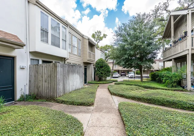 2nd image of 2100 Tanglewilde St #269, Houston, TX 77063 | MLS# 26551808