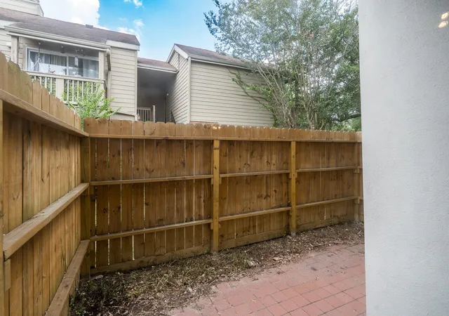 3rd image of 2100 Tanglewilde St #269, Houston, TX 77063 | MLS# 26551808