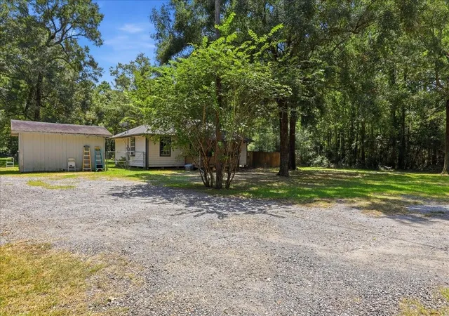 2nd image of 2260 S Timberlane St, Vidor, TX 77662 | MLS# 8568948