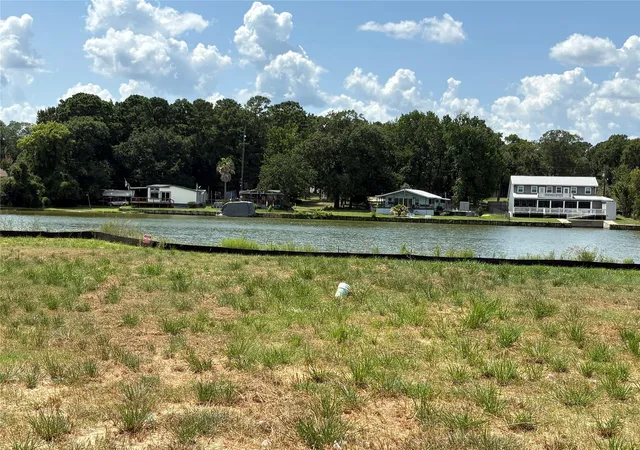 1st image of 13264 Lake Conroe Bay Rd, Willis, TX 77318 | MLS# 13780423