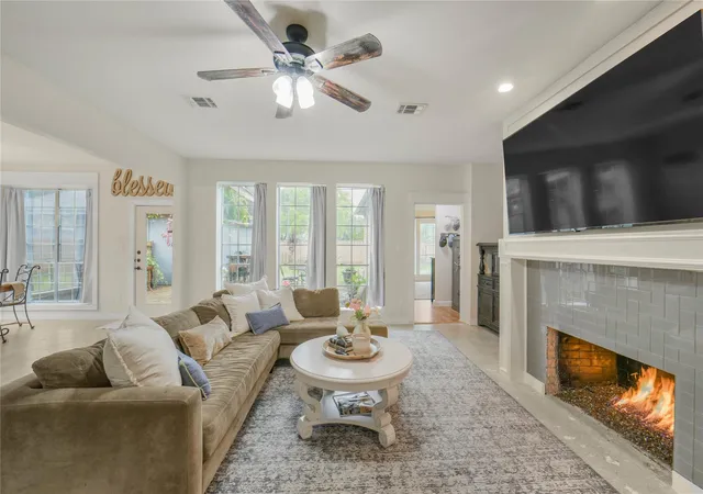 Photo 3 of Single family home for sale at 15610 Township Glen Ln, Cypress, TX 77433 | MLS# 33161249 | Listing updated on 2026-09-19