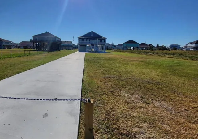 3rd image of 3026 Hwy 87, Port Bolivar, TX 77650 | MLS# 7012160