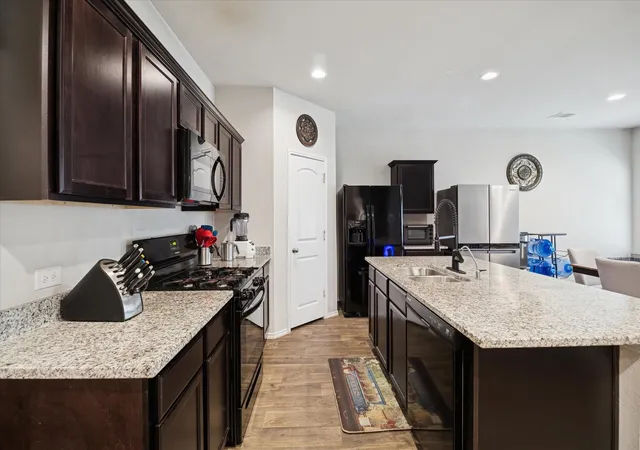 Photo 4 of Single family home for sale at 592 Road 5138, Cleveland, TX 77327 | MLS# 44023328 | Listing updated on 2026-10-08