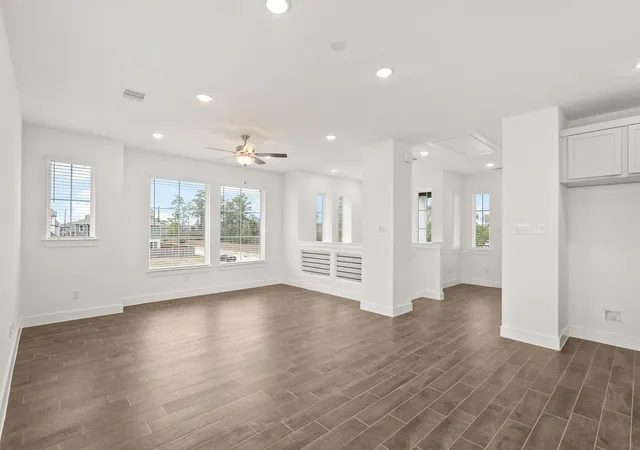 5th image of 15819 Invergelder Dr, Humble, TX 77346 | MLS# 59498799