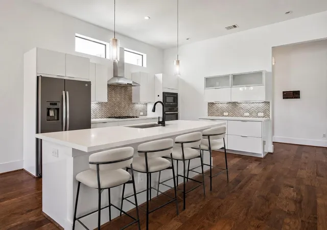 2nd image of 3508 Jackson St, Houston, TX 77004 | MLS# 90929916