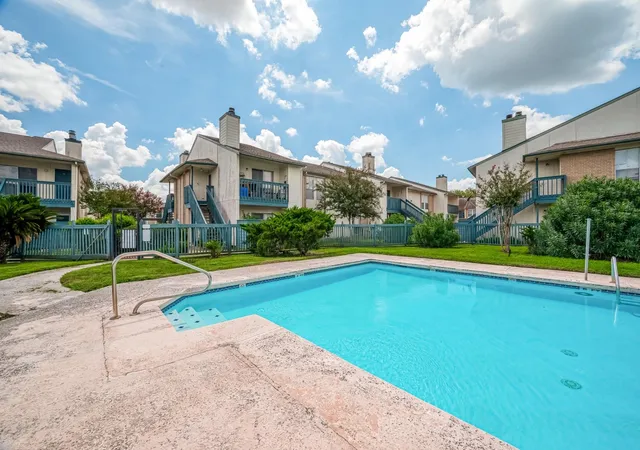 4th image of 250 El Dorado Blvd #207, Webster, TX 77598 | MLS# 22778049