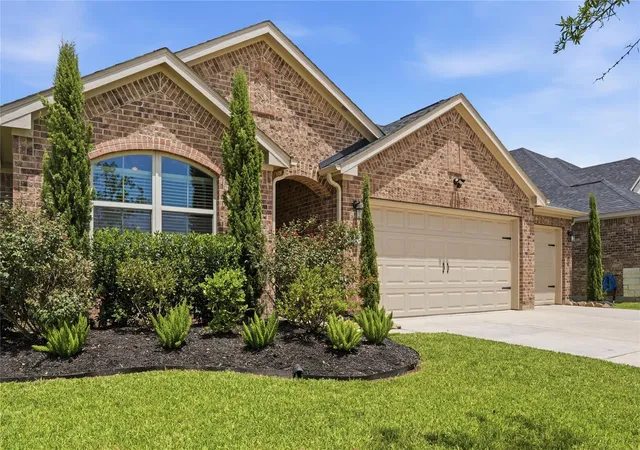 2nd image of 11116 Crawford St, Texas City, TX 77591 | MLS# 3774321