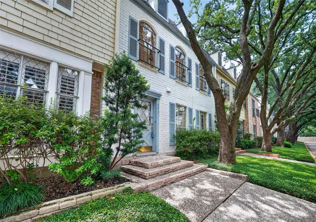 2nd image of 473 N Post Oak Ln #473, Houston, TX 77024 | MLS# 18196693