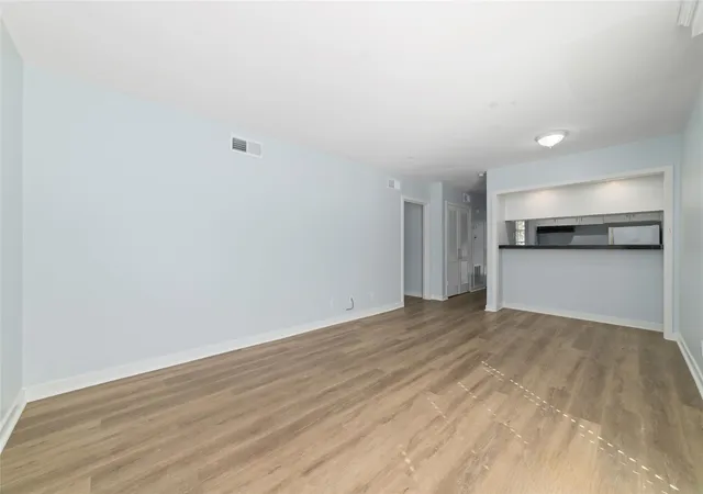 5th image of 3300 Yorktown St #26, Houston, TX 77056 | MLS# 53759526