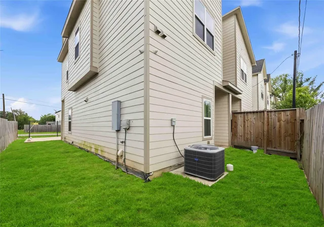 2nd image of 9320 Coffee St, Houston, TX 77033