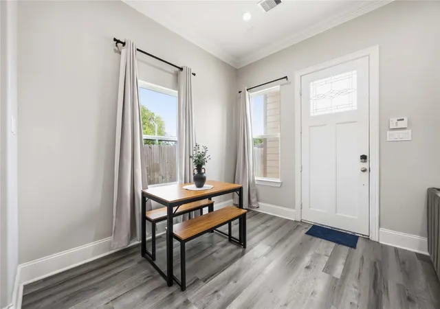 5th image of 9320 Coffee St #A-B, Houston, TX 77033 | MLS# 71776906