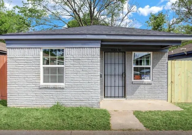 Photo 1 of Single family home for sale at 5123 Peachtree St #1/2, Houston, TX 77016 | MLS# 9635570 | Listing updated on 2026-08-14