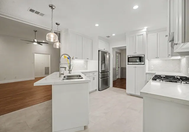 3rd image of 3320 Tower Road, Santa Fe, TX 77517 | MLS# 62834362