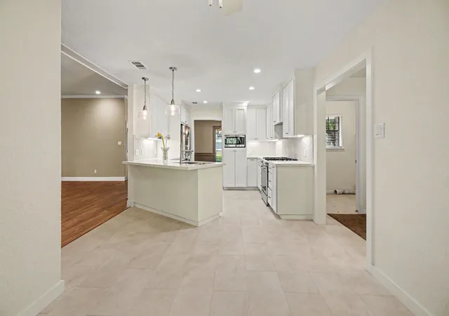 5th image of 3320 Tower Road, Santa Fe, TX 77517 | MLS# 62834362