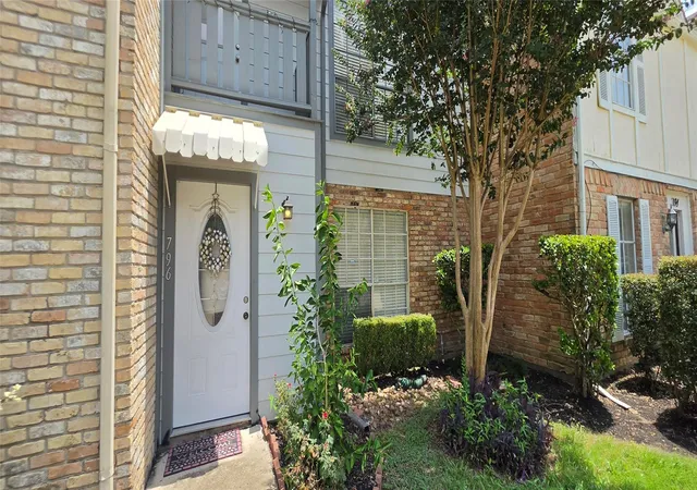 18th image of 796 Thicket Ln, Houston, TX 77079 | MLS# 15504393