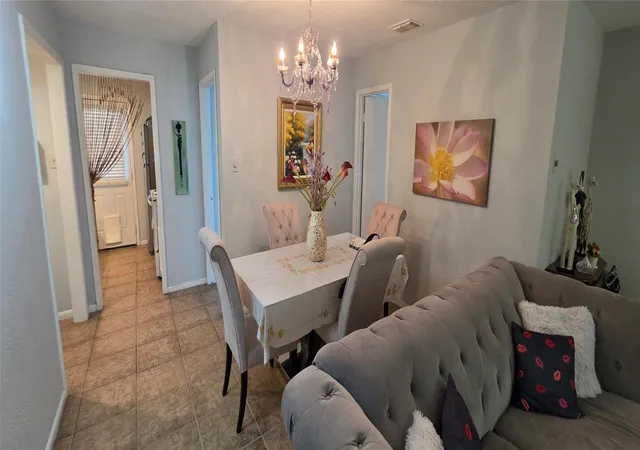 5th image of 796 Thicket Ln, Houston, TX 77079 | MLS# 15504393