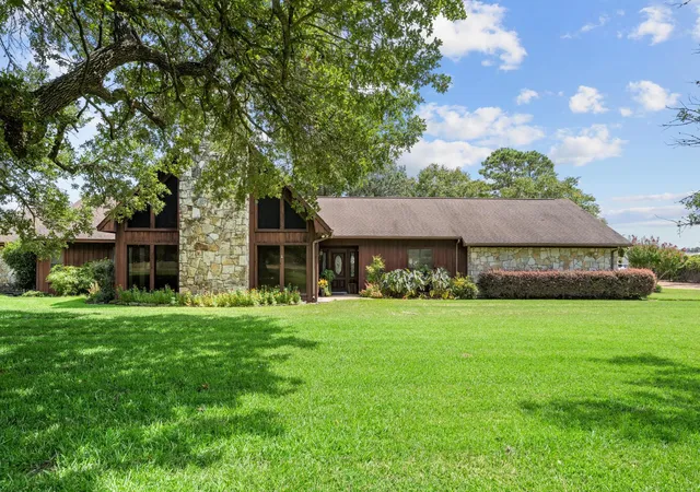 1st image of 1214 Piney Woods Rd, Alleyton, TX 78935 | MLS# 92954627