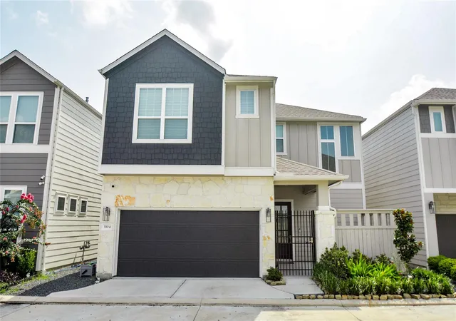 Photo 1 of Sale Pending at 3104 Leather Leaf Ln, Houston, TX 77080 | MLS# 10182912 | Listing updated on 2026-09-14