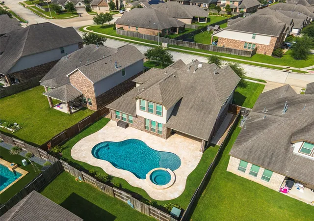 Photo 3 of Sale Pending at 2328 Majestic Fairway Ln, League City, TX 77573 | MLS# 83854180 | Listing updated on 2026-08-28