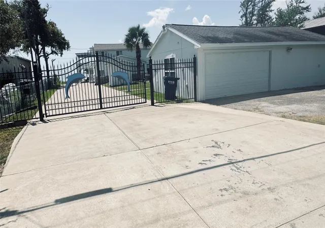 1st image of 8720 Ocean Dr, Beach City, TX 77523 | MLS# 54820459