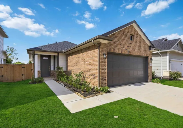 2nd image of 313 Stone Placa Trl, Brookshire, TX 77423 | MLS# 27724413
