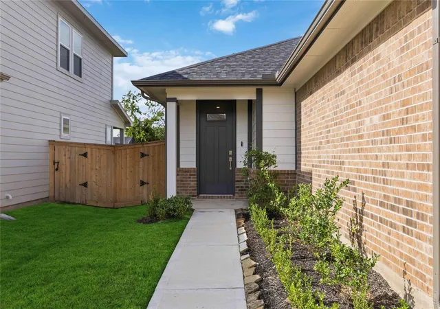 3rd image of 313 Stone Placa Trl, Brookshire, TX 77423 | MLS# 27724413