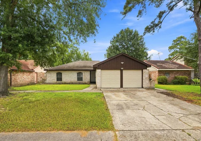 Photo 1 of Single family home for sale at 5531 Maplegate Dr, Spring, TX 77373 | MLS# 67270450 | Listing updated on 2026-10-20