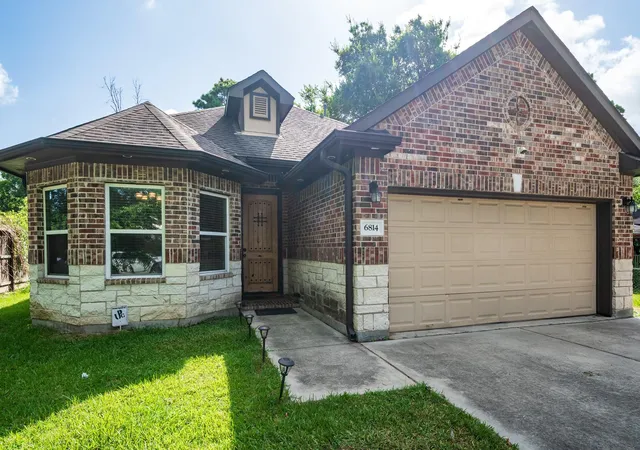 5th image of 6814 Carver Rd Rd, Houston, TX 77091 | MLS# 82719329