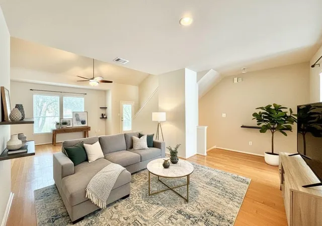 1st image of 1828 Wheeler St, Houston, TX 77004 | MLS# 77470766