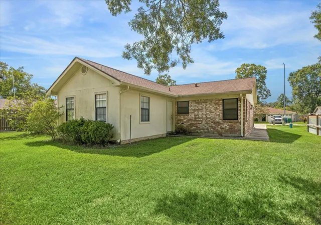 5th image of 735 Pas Trl, Huffman, TX 77336 | MLS# 88506802