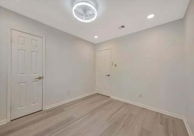 44th image of 910 Beachcomber Ln, Houston, TX 77062 | MLS# 73056709