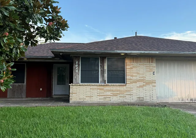 4th image of 2210 Marlen Ave, Pasadena, TX 77502 | MLS# 43301866