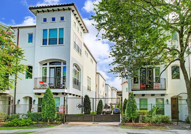 3rd image of 4221 Feagan St, Houston, TX 77007 | MLS# 2041824