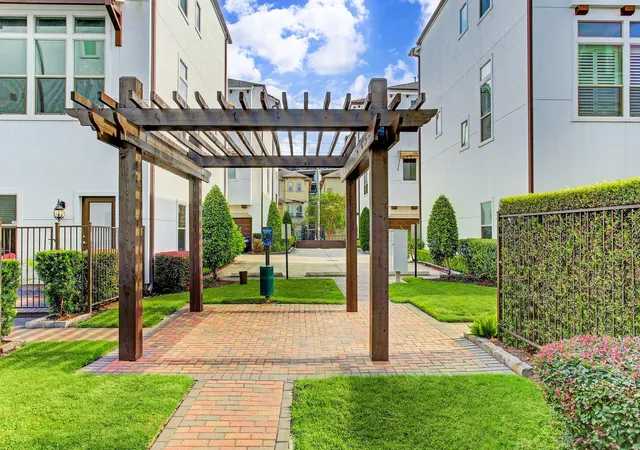 5th image of 4221 Feagan St, Houston, TX 77007 | MLS# 2041824
