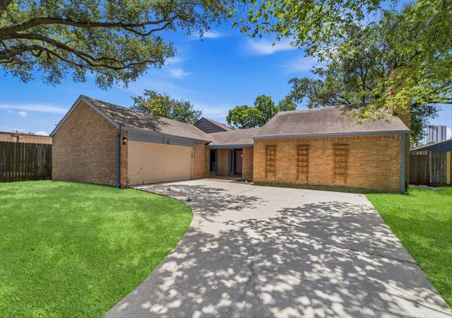 1st image of 4330 Shady Springs Dr, Seabrook, TX 77586 | MLS# 11429197