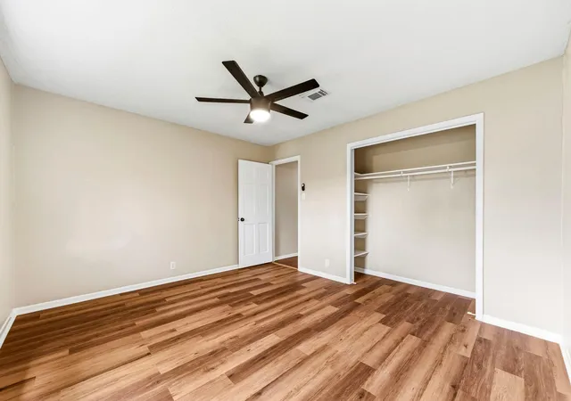 33rd image of 4330 Shady Springs Dr, Seabrook, TX 77586 | MLS# 11429197
