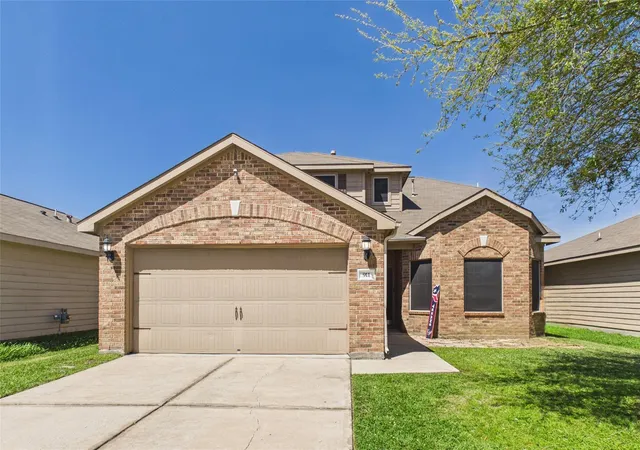 2nd image of 911 Marigold Rd, Baytown, TX 77521 | MLS# 98191950
