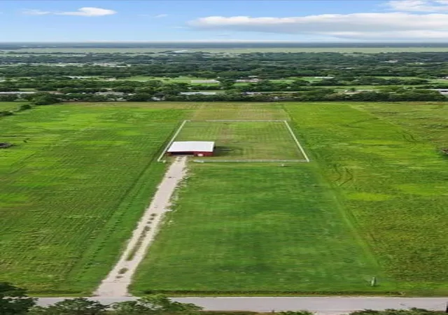 Photo 4 of Land for sale at 4215 Danek Rd, Crosby, TX 77532 | MLS# 40812482 | Listing updated on 2026-08-10