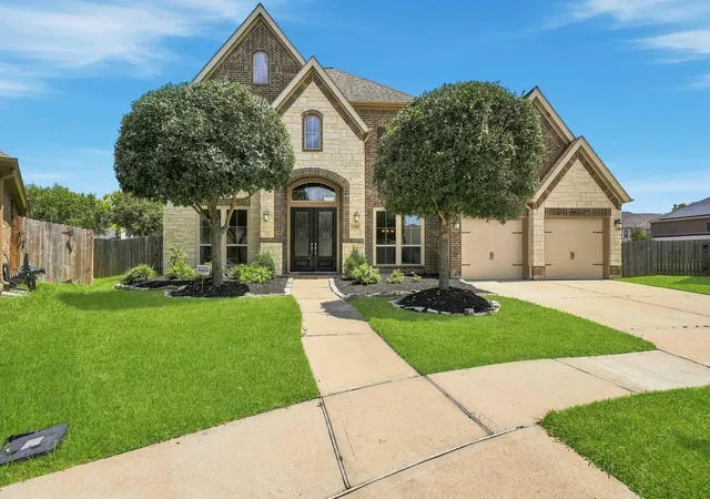 1st image of 12611 Windy Bridge Ln, Pearland, TX 77584 | MLS# 15103827