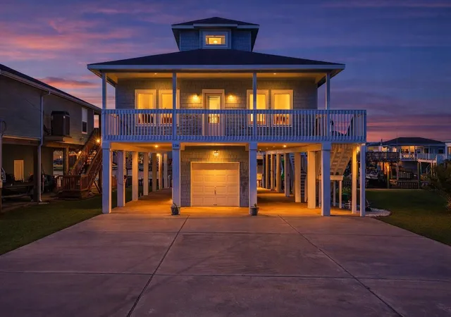 2nd image of 126 Driftwood Rd, Freeport, TX 77541 | MLS# 50380120