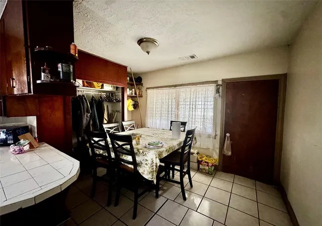 Photo 4 of Single family home for sale at 105 Dresden St, Houston, TX 77012 | MLS# 12012834 | Listing updated on 2026-09-15