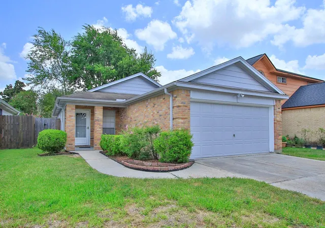 Photo 3 of Single family home for sale at 13642 Paxton Dr, Houston, TX 77014 | MLS# 27851810 | Listing updated on 2026-10-08