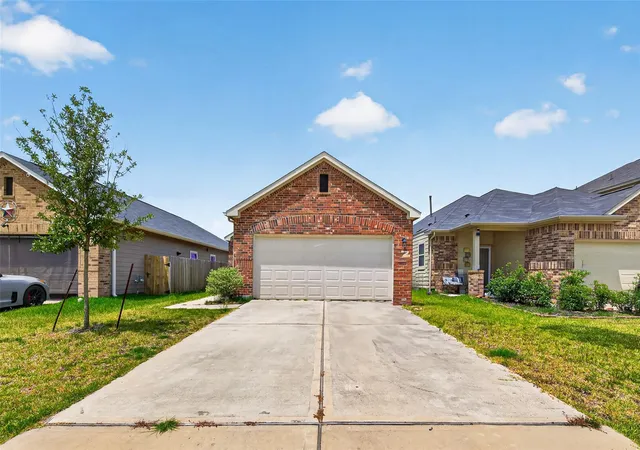 Photo 3 of Single family home for sale at 24711 Teton Holw Trl, Huffman, TX 77336 | MLS# 19512532 | Listing updated on 2026-08-13